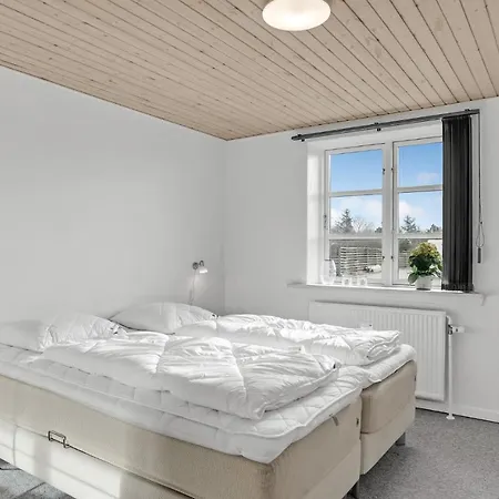 Stunning In With Wifi And 3 Bedrooms Blokhus